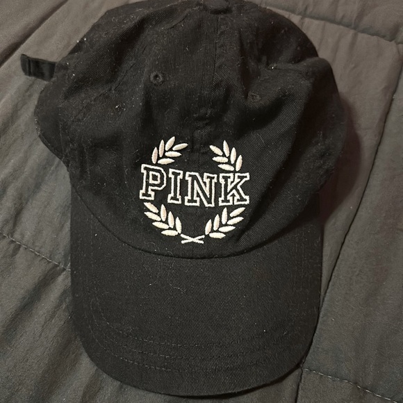 PINK VICTORIA SECRET BASEBALL HAT - Picture 1 of 5
